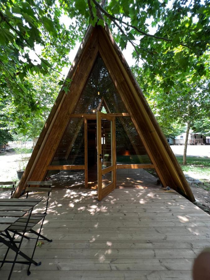 Camping L'Alguer Лес Планес д'Остолес Екстериор снимка
