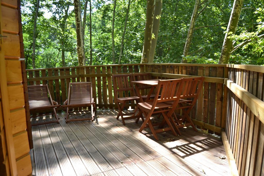 Camping L'Alguer Лес Планес д'Остолес Екстериор снимка