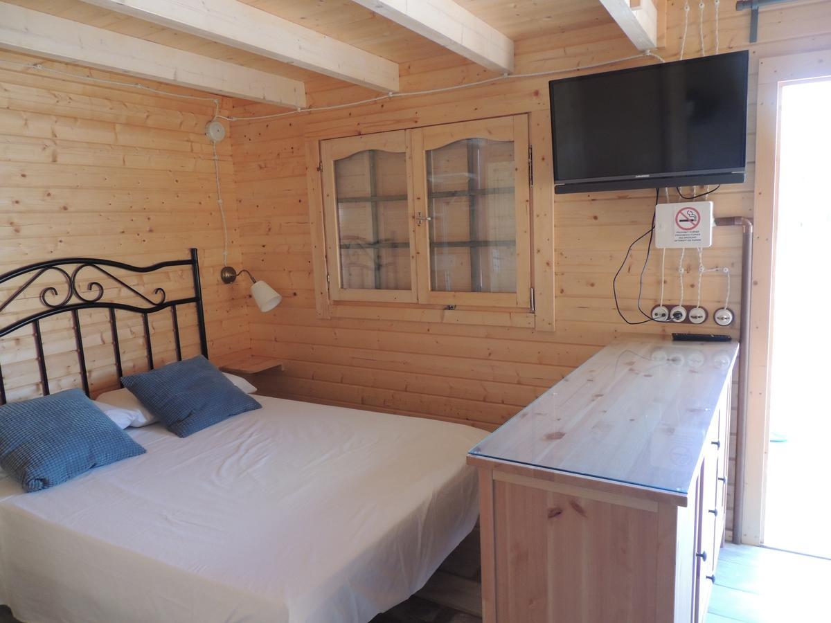 Camping L'Alguer Лес Планес д'Остолес Екстериор снимка