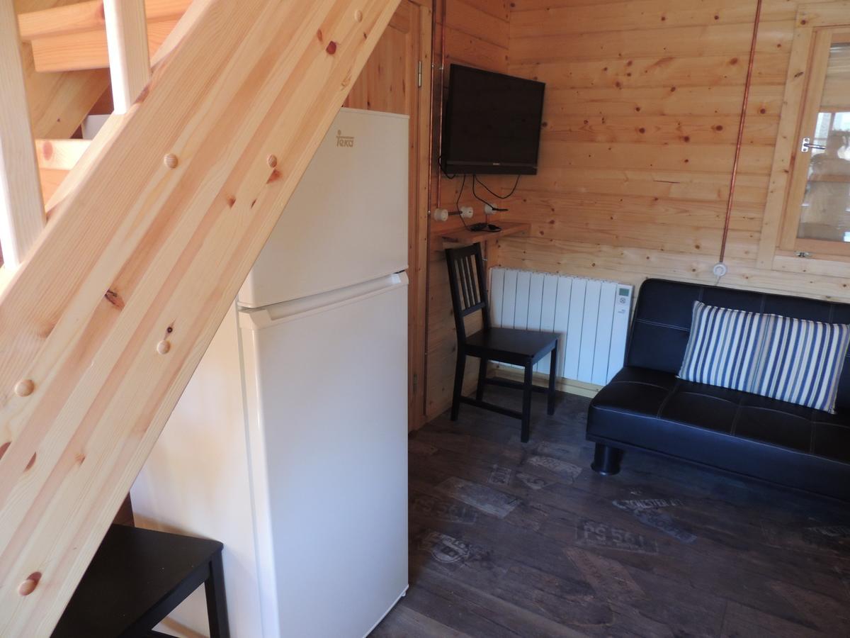 Camping L'Alguer Лес Планес д'Остолес Екстериор снимка