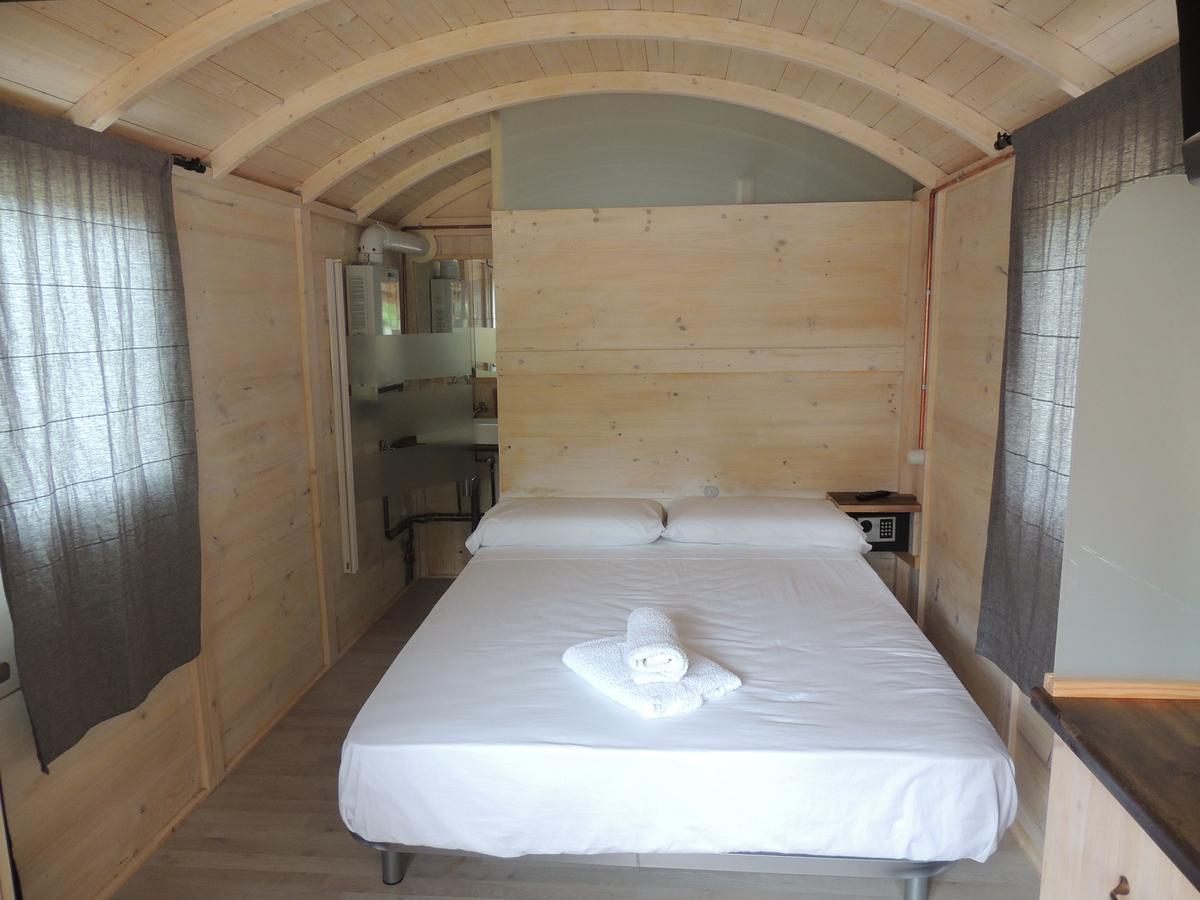 Camping L'Alguer Лес Планес д'Остолес Екстериор снимка